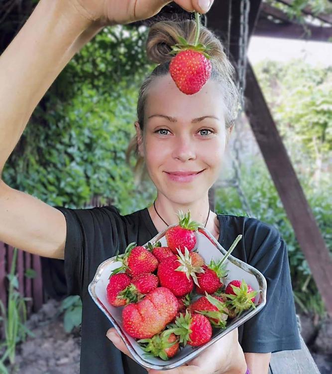 TENEEJOUFVCCHCLSXBCSRRYOTI